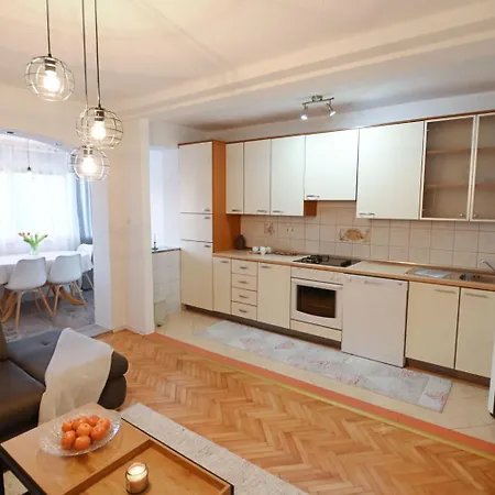 Apartman Cleuna *