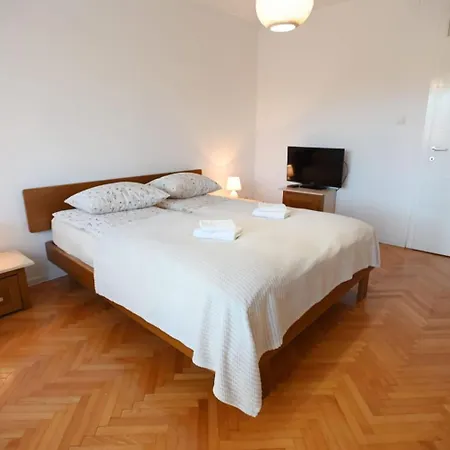 Apartman Cleuna *